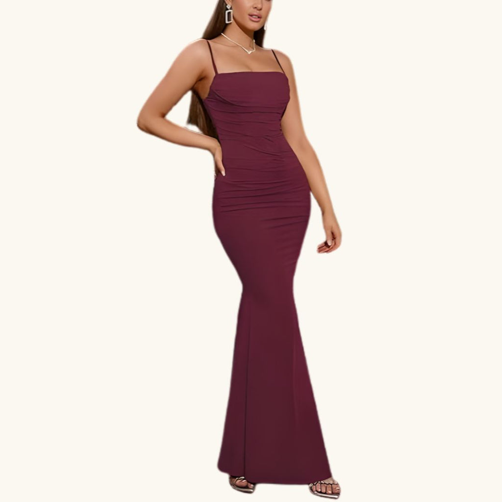 Emilia - Elegantes Maxi-Abendkleid in Beerenrot mit Raffungen