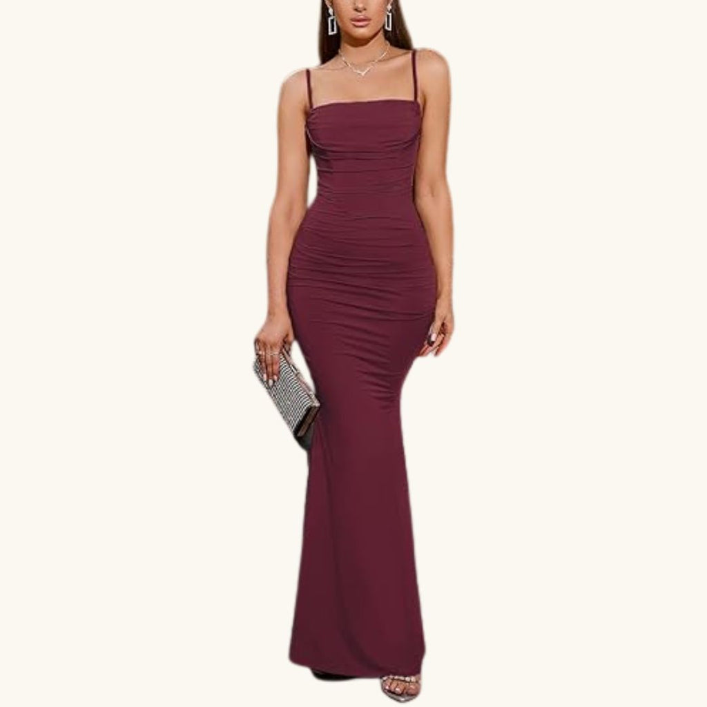 Emilia - Elegantes Maxi-Abendkleid in Beerenrot mit Raffungen